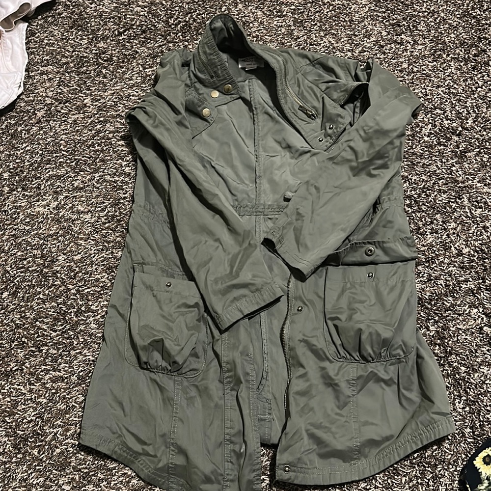 Thin coat for fall